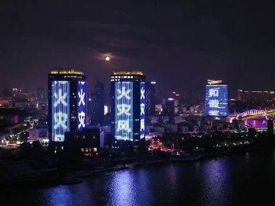 ���̰���